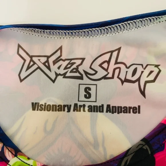 Alice in Wonderland Waz Shop Crop Top & Short Set Size Small Melty Alice Trippy - Picture 11 of 13